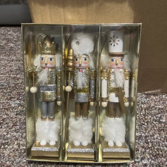 Nutcracker Ornament Set of 3 ~ 7" Tall - NIB - Picture 1 of 3